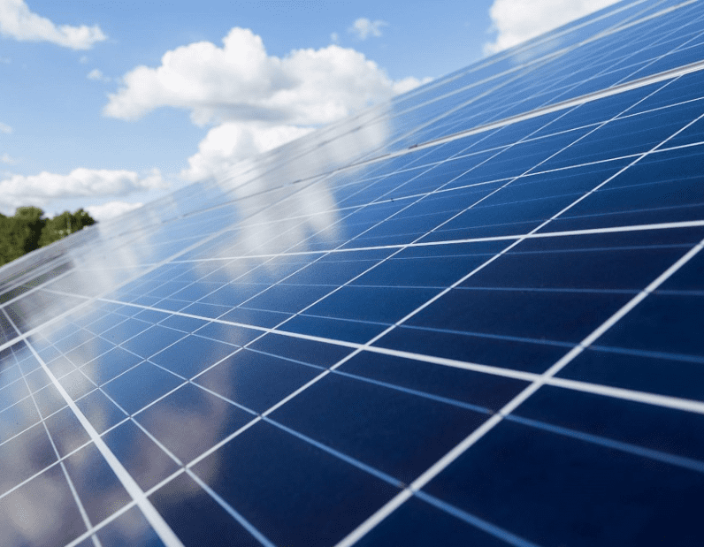 Sai come massimizzare l'efficienza energetica dei pannelli fotovoltaici?